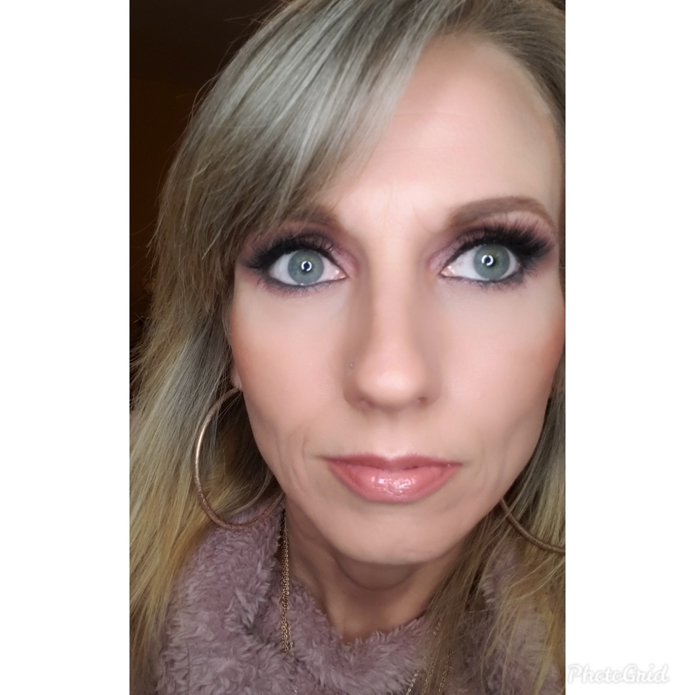 Meet your Posher, Danielle